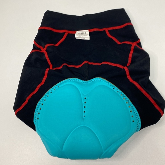 Louis Garneau Cycling Shorts - Picture 5 of 6